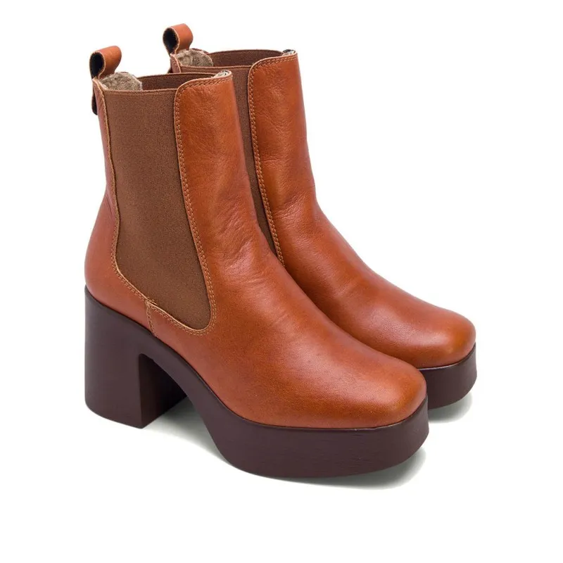 BOTINES DE TACÓN CUERO CON ELASTICOS LAURA