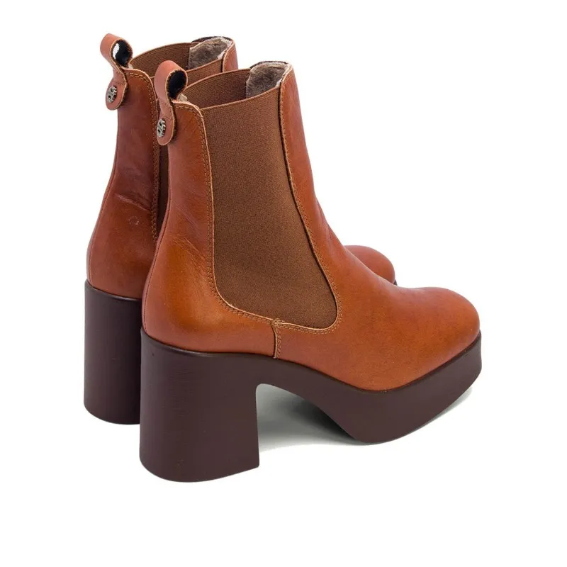 BOTINES DE TACÓN CUERO CON ELASTICOS LAURA