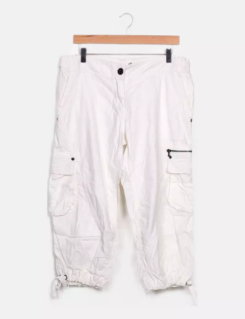 Spot Pantalón blanco pirata